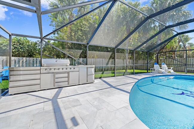 Building Photo - 905 Sandy Oaks Dr