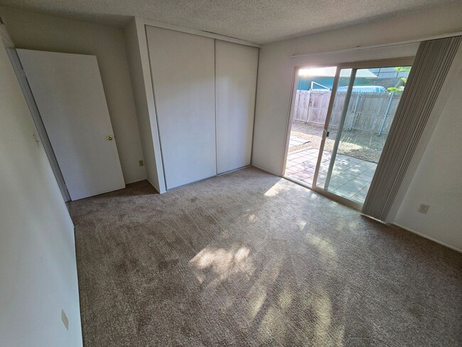 Building Photo - Spacious 4 Bedroom Home with 2-Car Garage & Large Living Areas