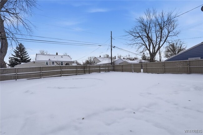 Building Photo - 151 Conant Dr