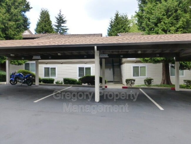 Building Photo - 12621 NE 130th Way