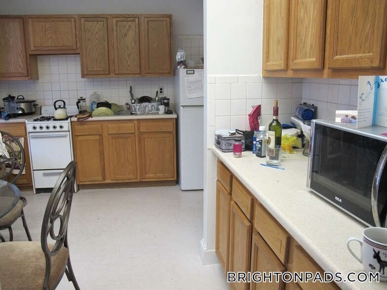 Building Photo - 70 Chiswick Rd