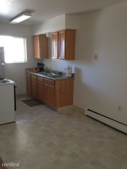 Kitchen - White Pine Manor
