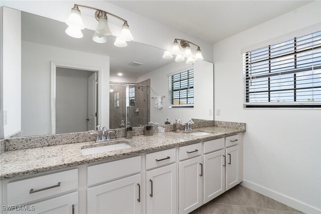 Building Photo - 13924 Pine Lodge Ln