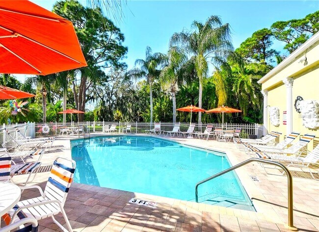 Building Photo - 11237 Kapok Grand Cir