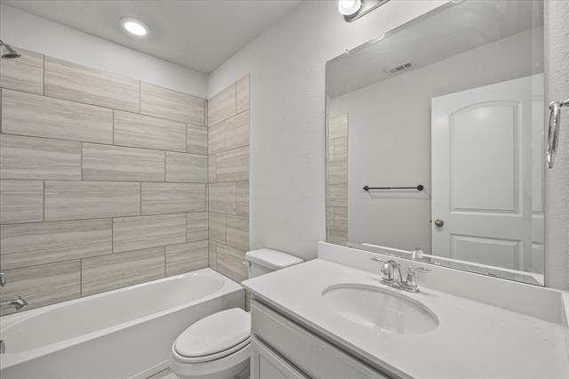 Building Photo - 7808 Manilla Dr