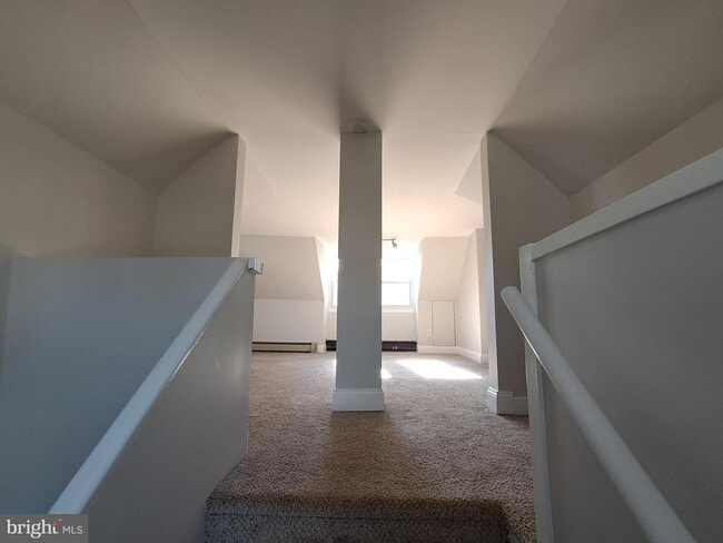 Building Photo - 108 S Clifton Ave