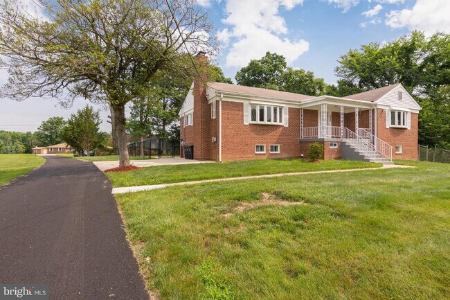 Building Photo - 9306 Westphalia Rd