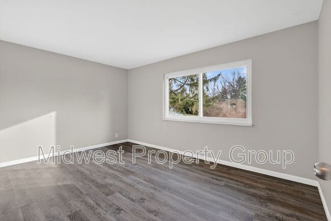 Building Photo - 1165 Derhake Rd