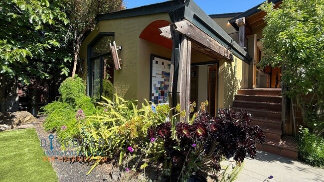 Building Photo - Charming Custom Retreat in Prime Berkeley ...