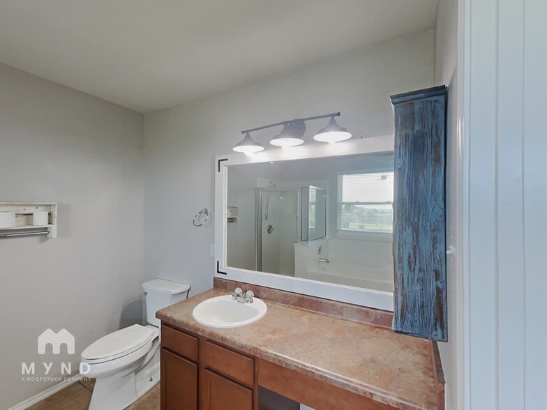 Building Photo - 286 Nandina Dr