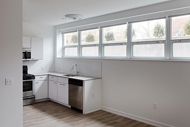 Floorplan - Interstate Flats
