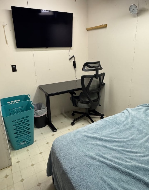 Building Photo - 13918 Riverview Dr NW