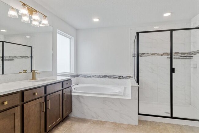Building Photo - Discover luxury living in the gated Whispe...