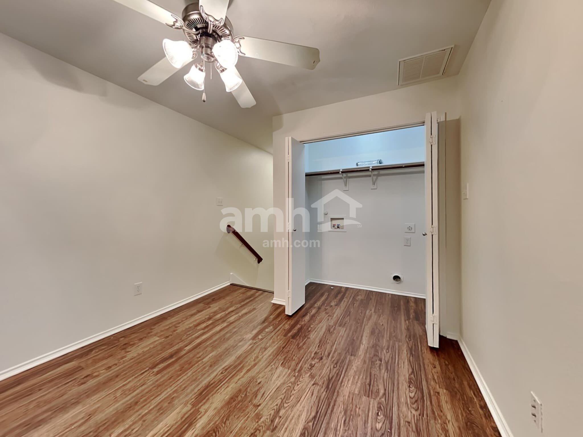 Building Photo - 1140 Jamie Dr