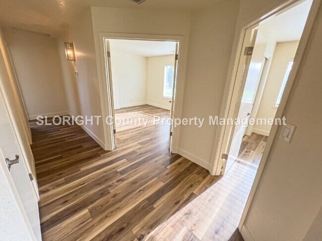 Building Photo - AVAILABLE NOW - Charming Nipomo Home - 3 Bed / 2 Bath