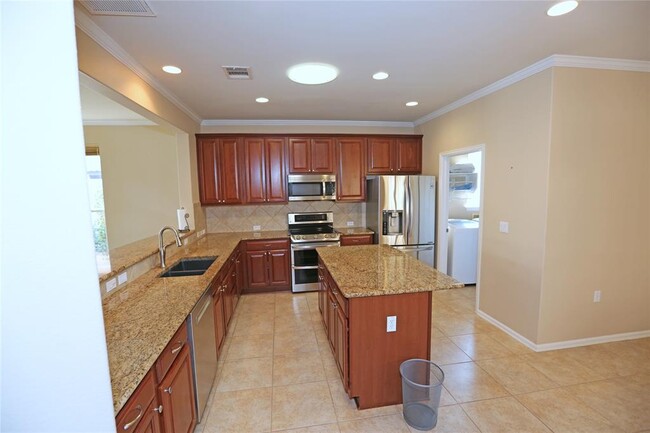 Building Photo - 127 Palmetto Dr