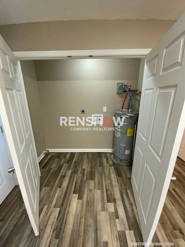 Building Photo - 469 Dana St