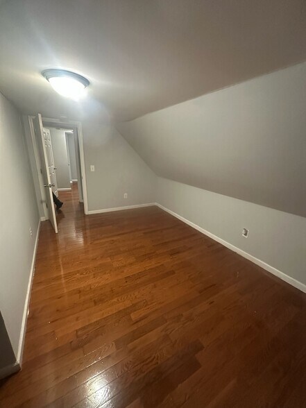 Building Photo - 47 Fabyan Pl