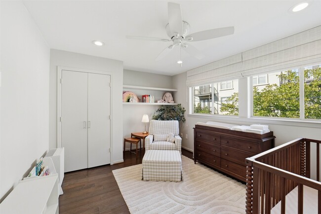 Building Photo - 2310 Steel St