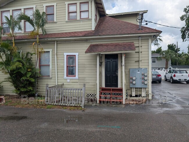 Building Photo - 103 S Westland Ave