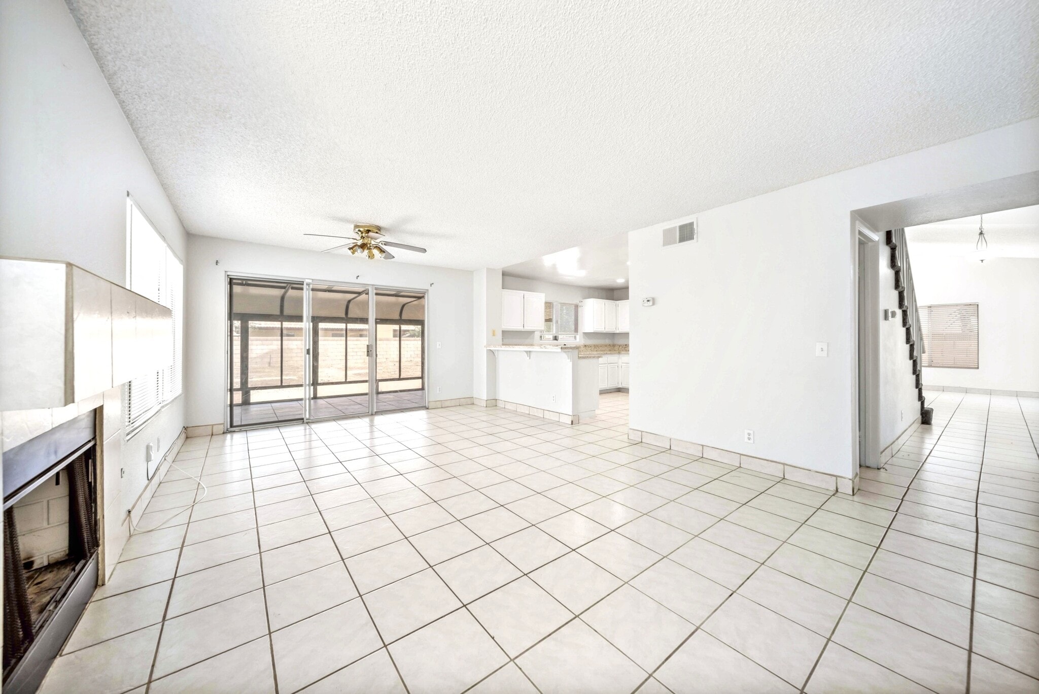 Building Photo - 771 E Avenue K7