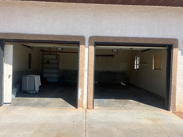 Building Photo - 755 E Fort Pierce Dr