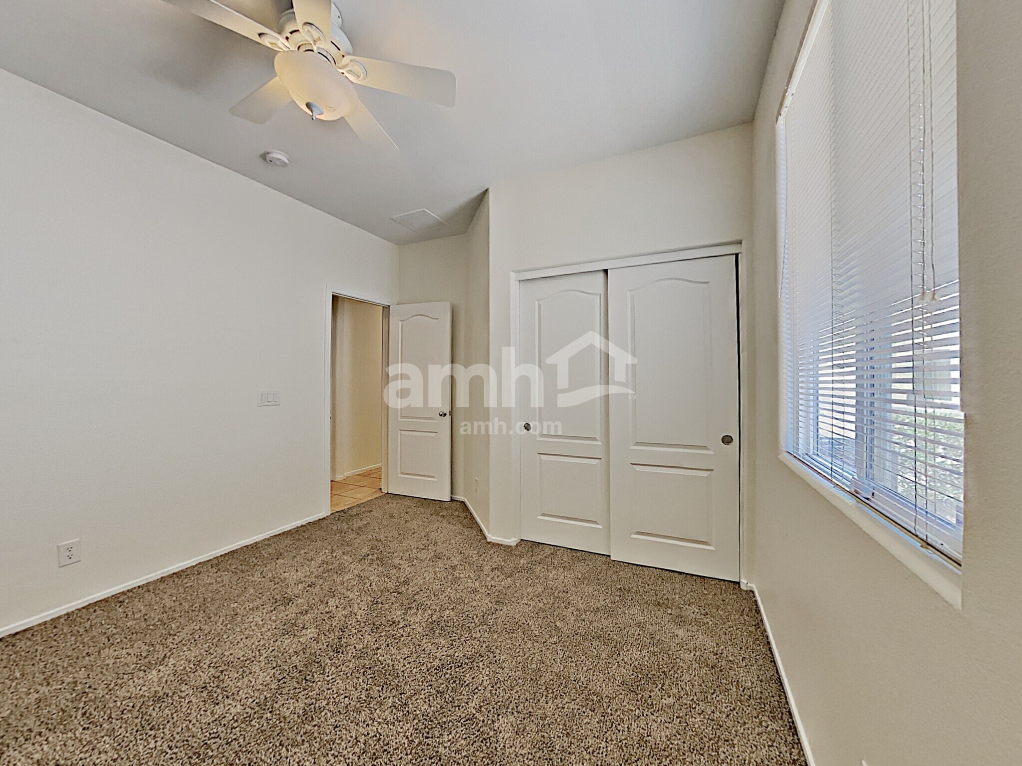 Building Photo - 10580 Elberton Ave
