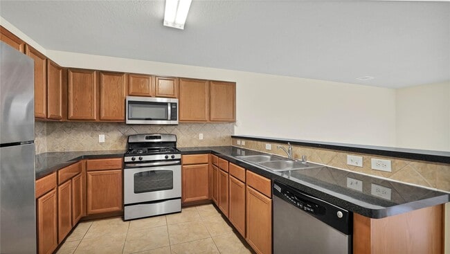 Building Photo - 5050 Ivy Fair Way