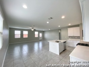 Building Photo - 142 Landing Ln