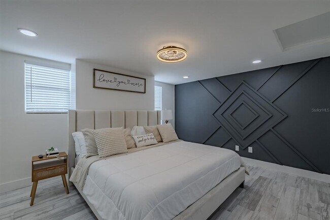 Building Photo - 23700 Lake Hills Dr