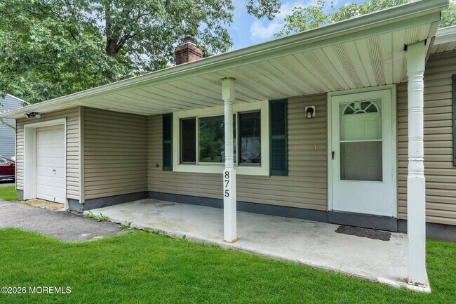 Building Photo - 875 Bowman Rd