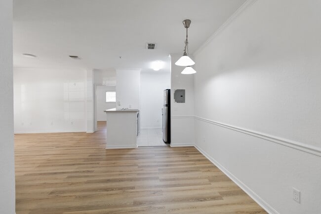 Building Photo - 3599 Conroy Rd