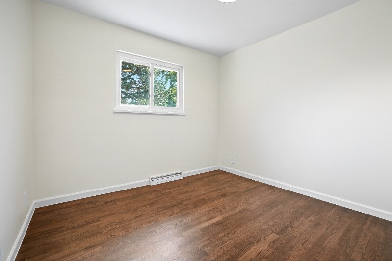 Building Photo - 805 38th St