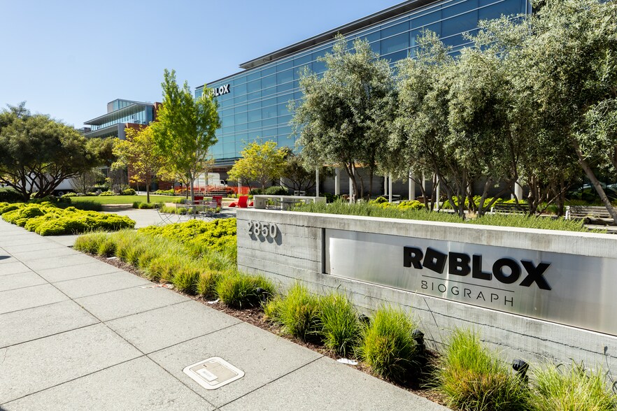 Building Photo - 2103 S Delaware St