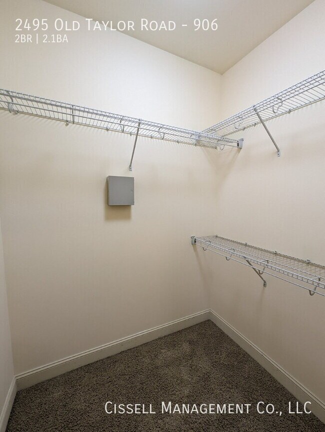 Building Photo - 2495 Old Taylor Rd