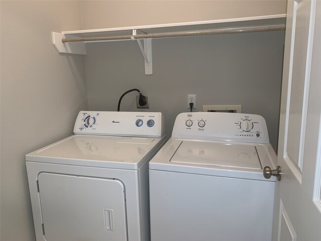 Building Photo - 18707 Scented Candle Way