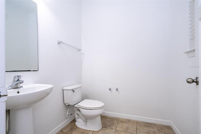 Building Photo - 133790 Ingelnook Dr