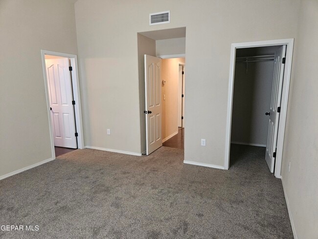 Building Photo - 5814 Bywood St
