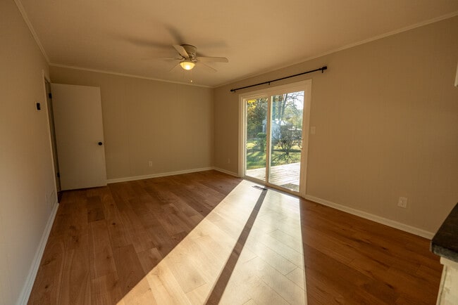 Family Room - 4698 Garrett Dr SW