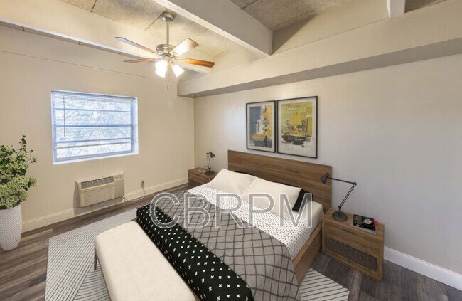 Building Photo - 2601 York Ave