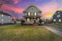 Building Photo - 373 Genesee St