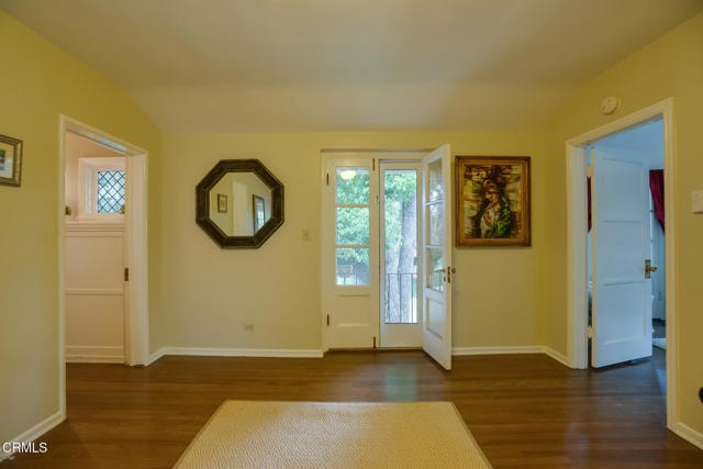 Building Photo - 584 Rosemont Ave