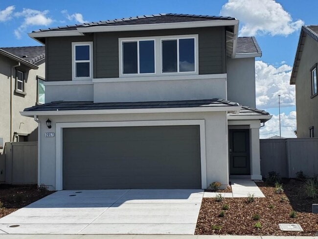 Building Photo - 2057 Shady Tree Cir