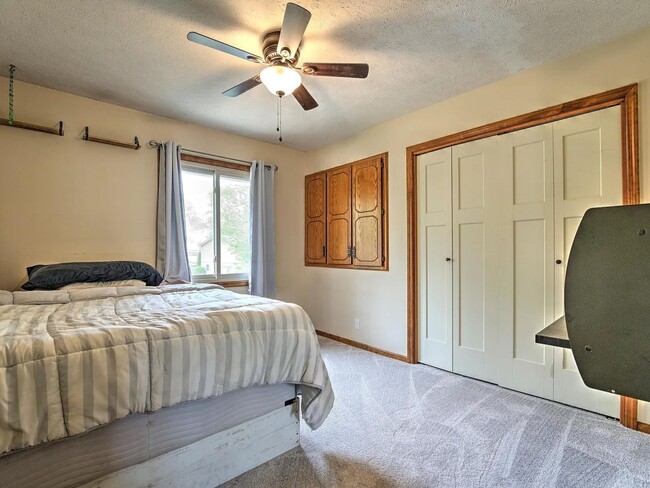 Building Photo - Papillion Home For Rent Near Offutt AFB
