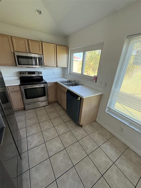 Building Photo - 2816 Osprey Cove Pl