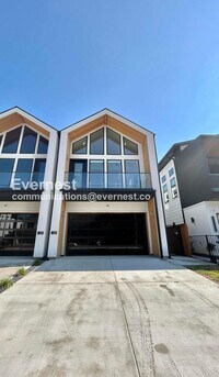 Building Photo - 426 Avenue L