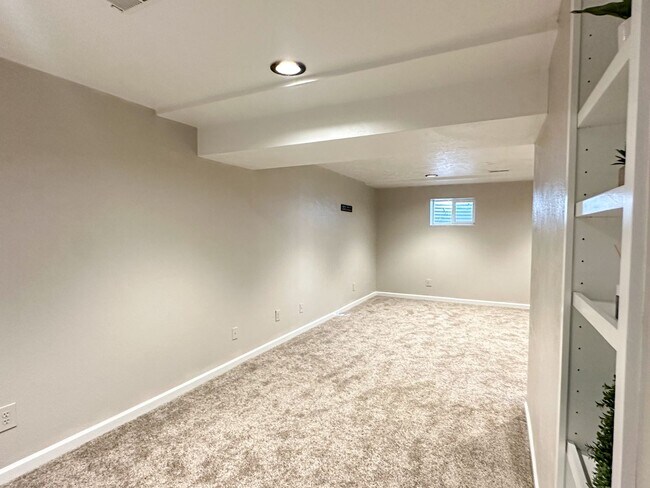 Building Photo - Updated Single-Family Home in Littleton