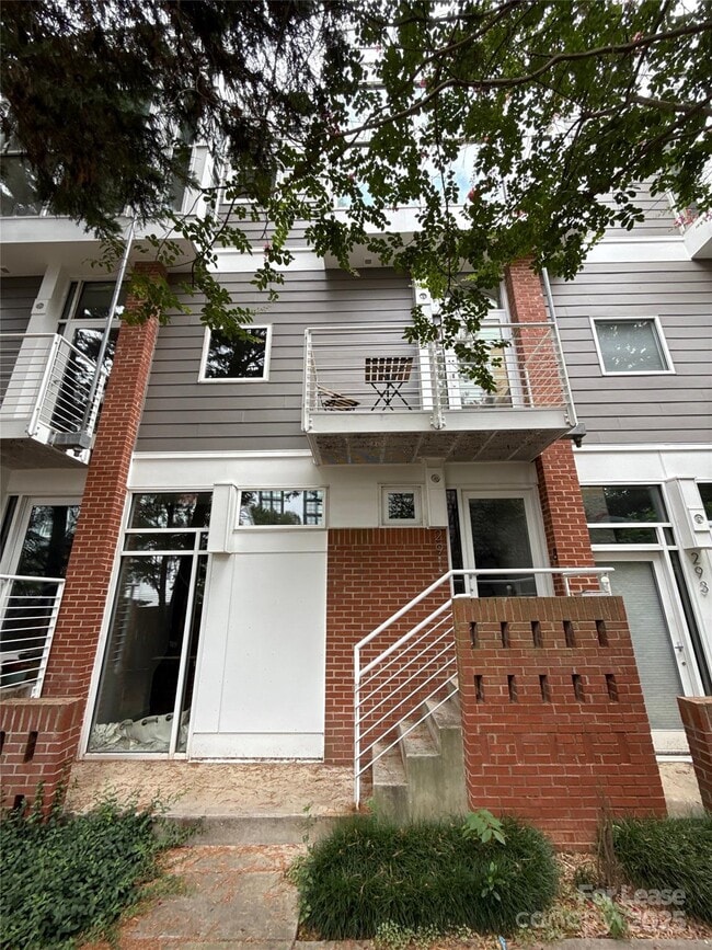 Building Photo - 291 McDonald Ave