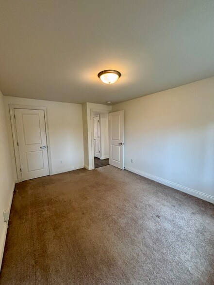 Building Photo - 770-784 Millersport Hwy