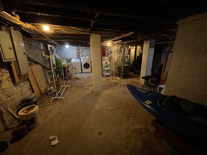 Building Photo - 25 Mount Vernon St